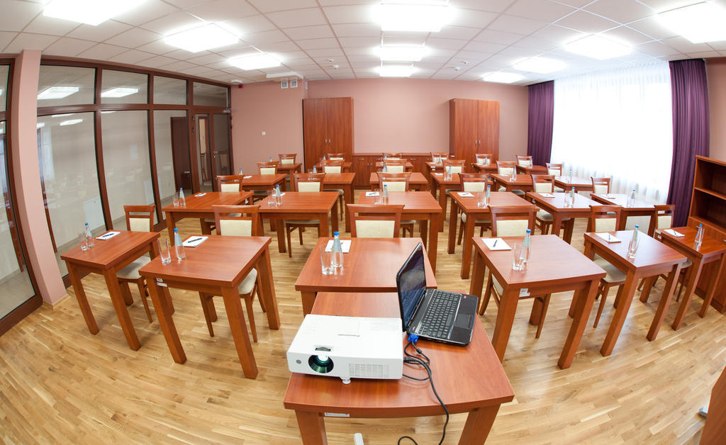 Ckm Centrum Konferencyjne Mazowsze Otrębusy Exteriér fotografie