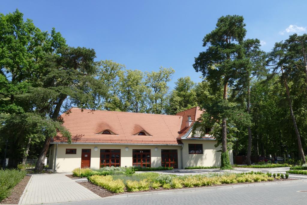 Ckm Centrum Konferencyjne Mazowsze Otrębusy Exteriér fotografie